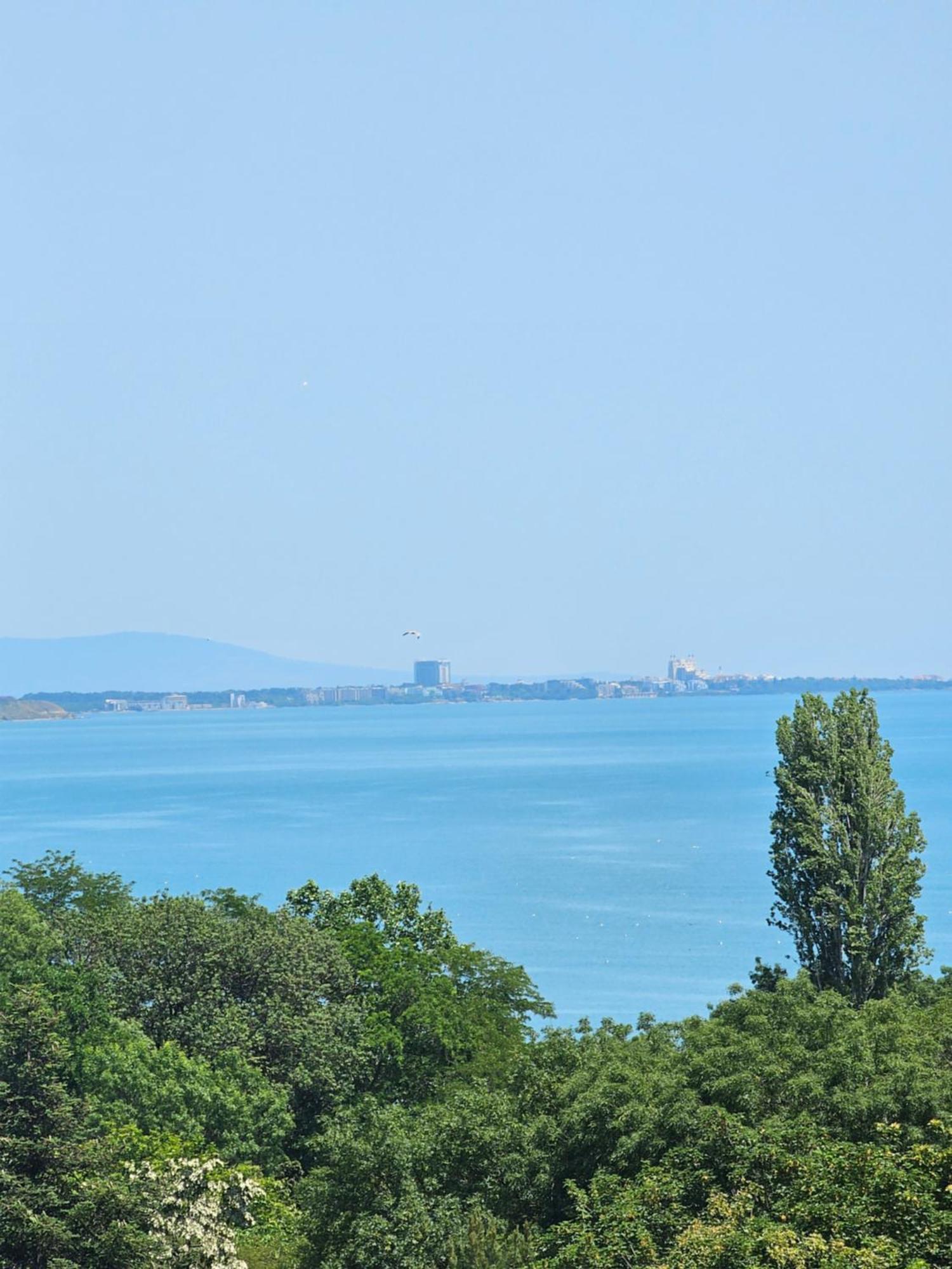 Seaview Lazur Apartment Burgas Exterior photo